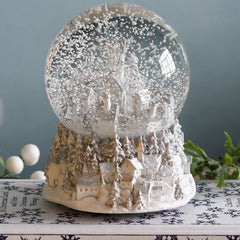 Collection image for: Snow Globes + Spinners