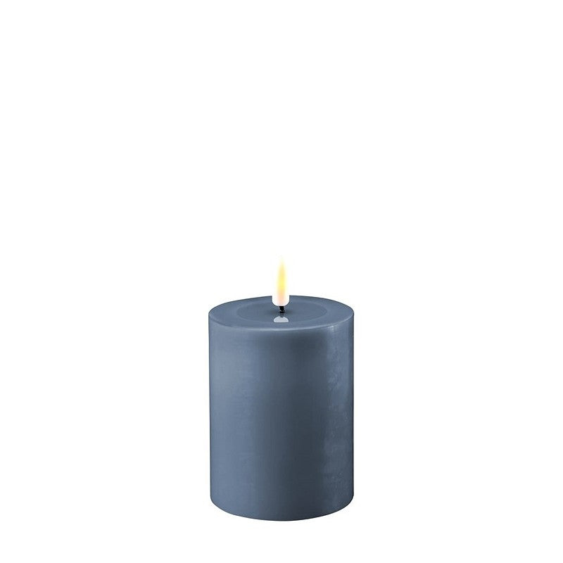 Ice Blue LED Candle D 7.5 10cm